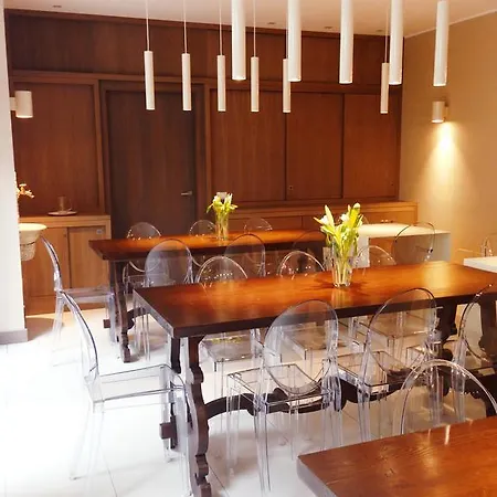 Szálloda La Castellana Loft 3*