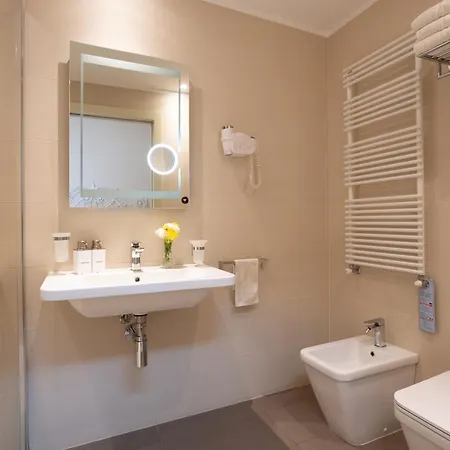 Szálloda La Castellana Loft 3*