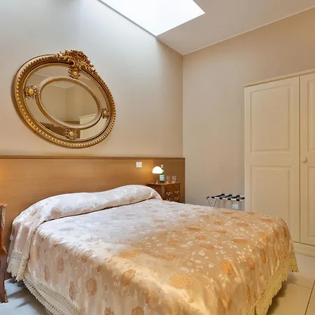 Hotell La Castellana Loft Bergamo