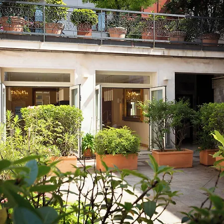 Hotel La Castellana Loft 3*