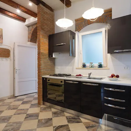 La Castellana Loft Hotel
